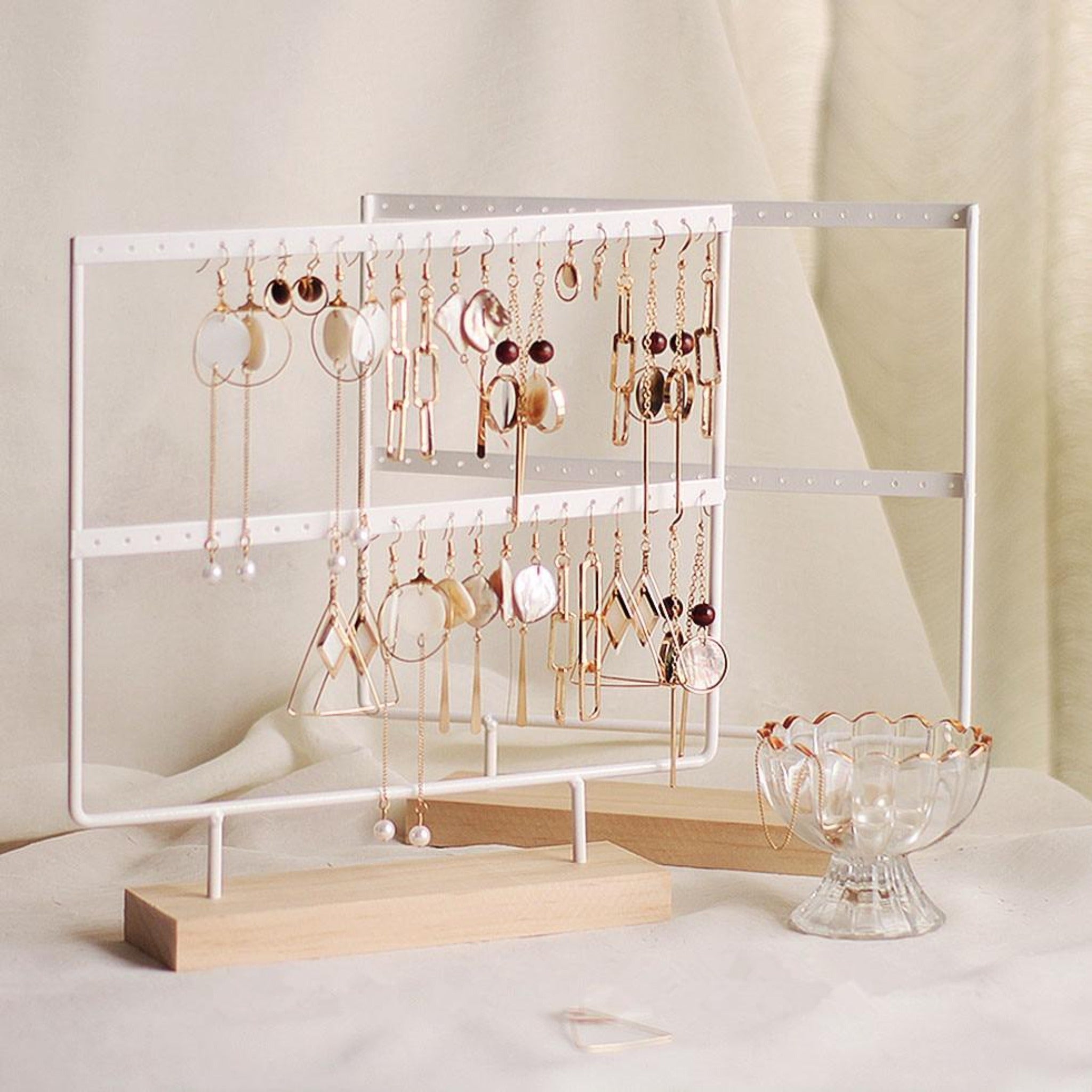 Nerine Earrings Rack